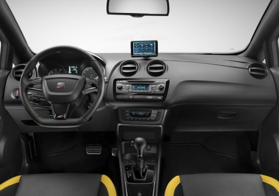  Seat Ibiza Cupra Concept 2012 года  (фото 13 из 26)